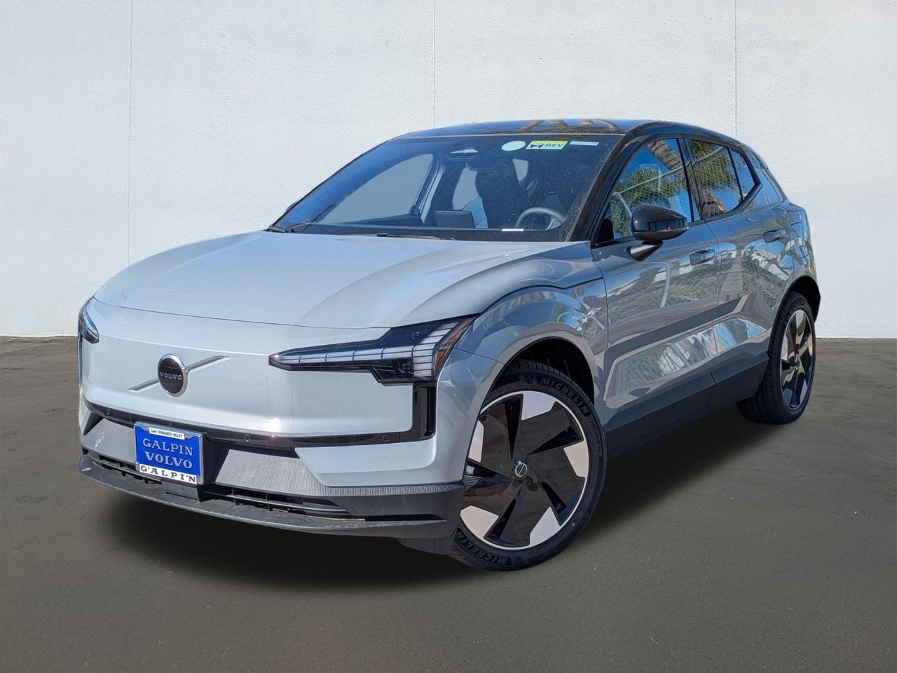 2025 Volvo EX30 Plus's photo