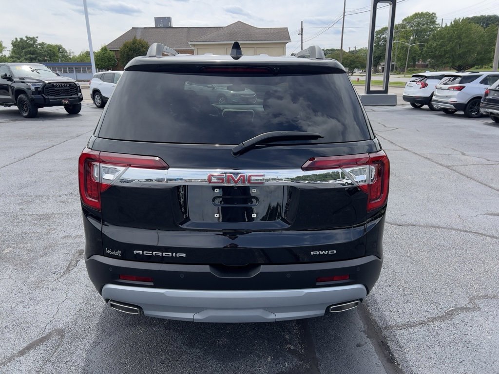 2023 Gmc Acadia SLE photo 4