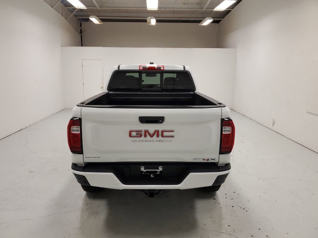 2025 Gmc Canyon AT4 photo 2