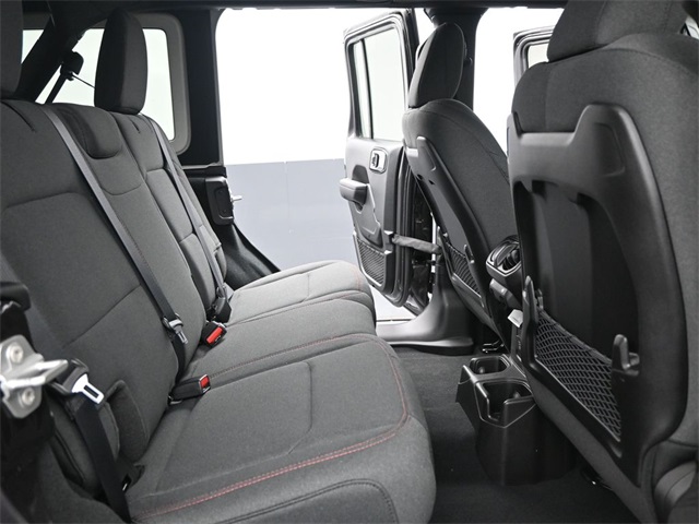 2024 Jeep Wrangler Rubicon photo 20