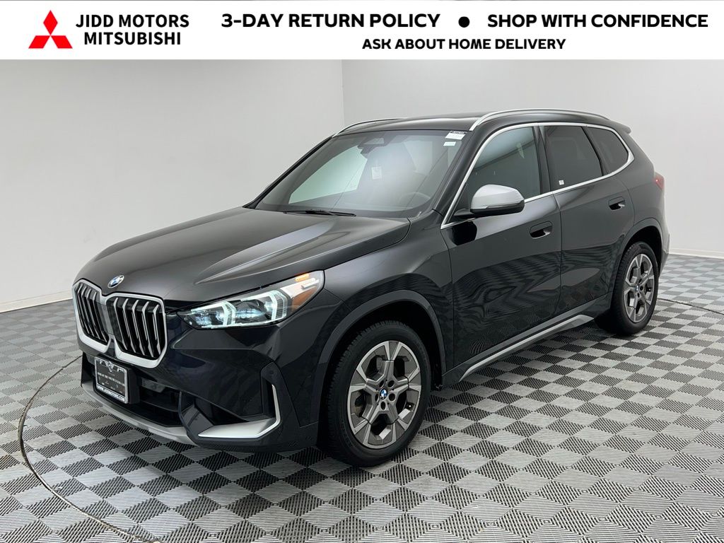 2024 BMW X1 28i's photo