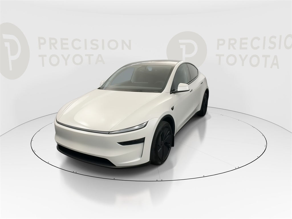 2026 Tesla Model Y Long Range photo 8