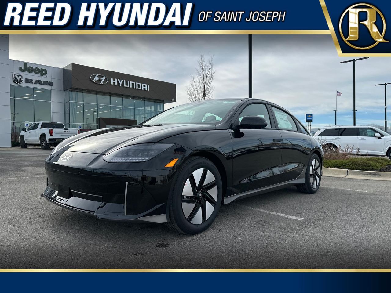 2025 Hyundai IONIQ 6 SE's photo