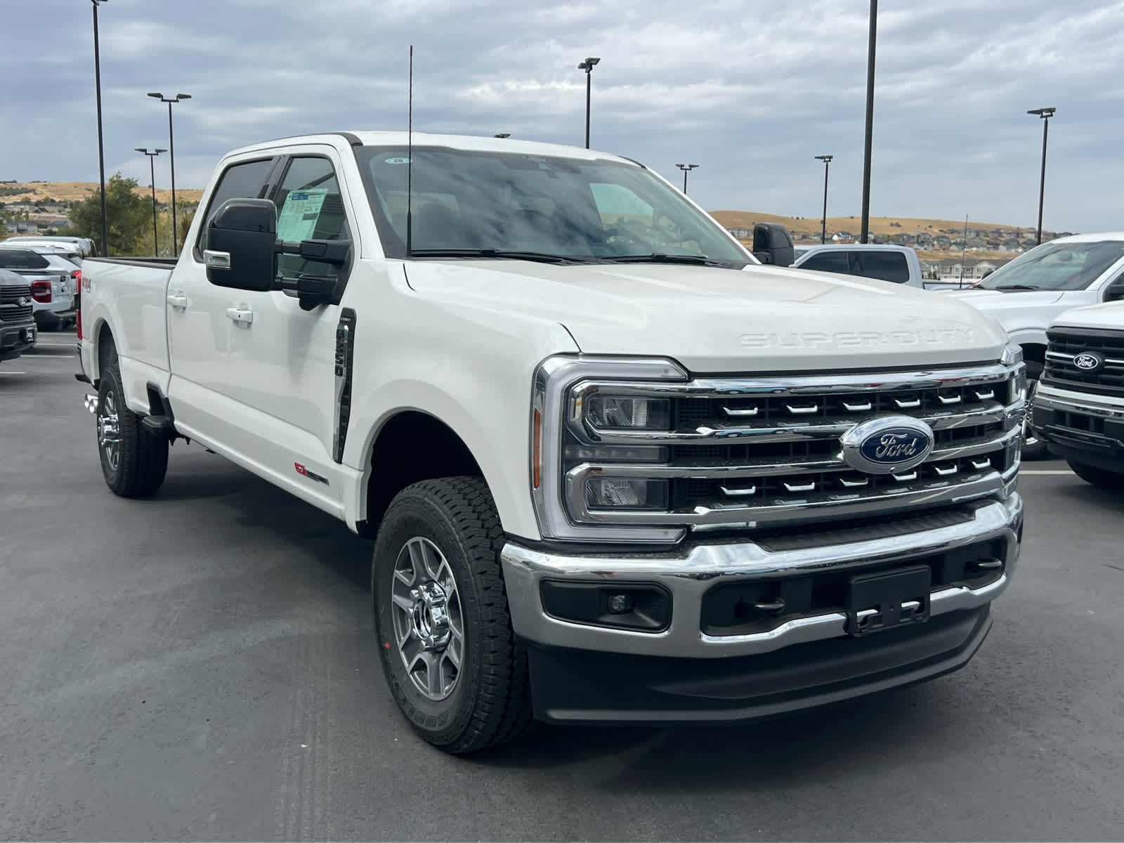 2026 Ford F-350 Lariat photo 3