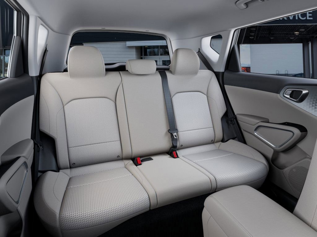 2025 Kia Soul LX photo 15