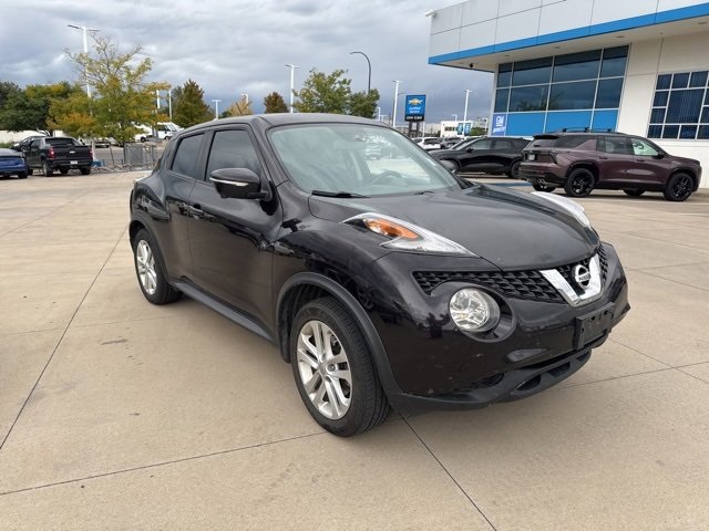 2015 Nissan Juke SV photo 3