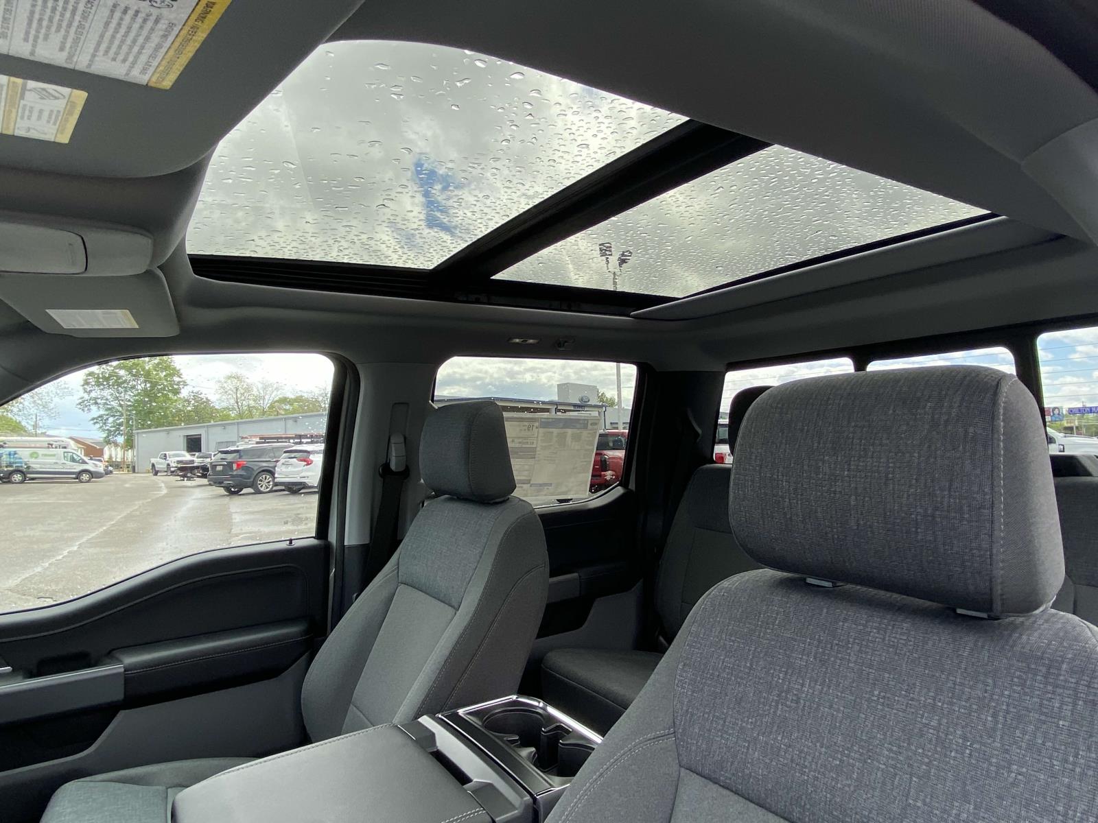 2024 Ford F-150 XLT photo 9