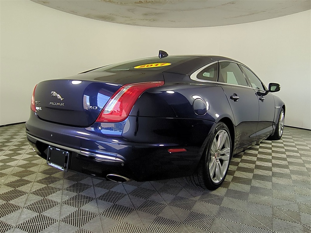 2017 Jaguar XJ XJL Portfolio photo 5