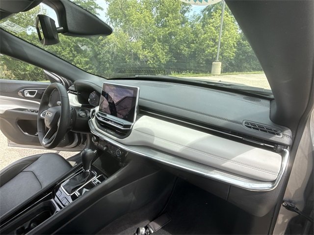 2023 Jeep Compass Limited photo 17