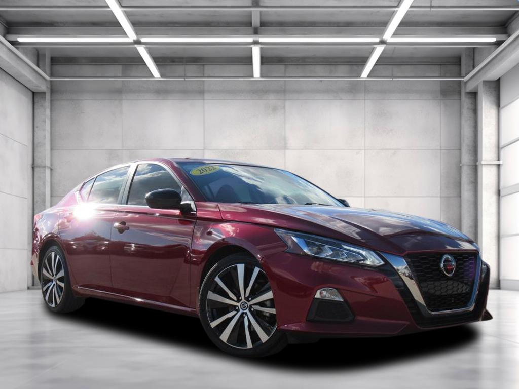 2022 Nissan Altima SR
