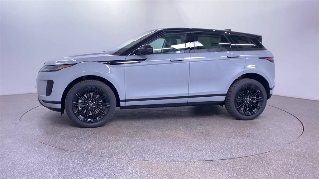 2025 Land Rover Range Rover S photo 4