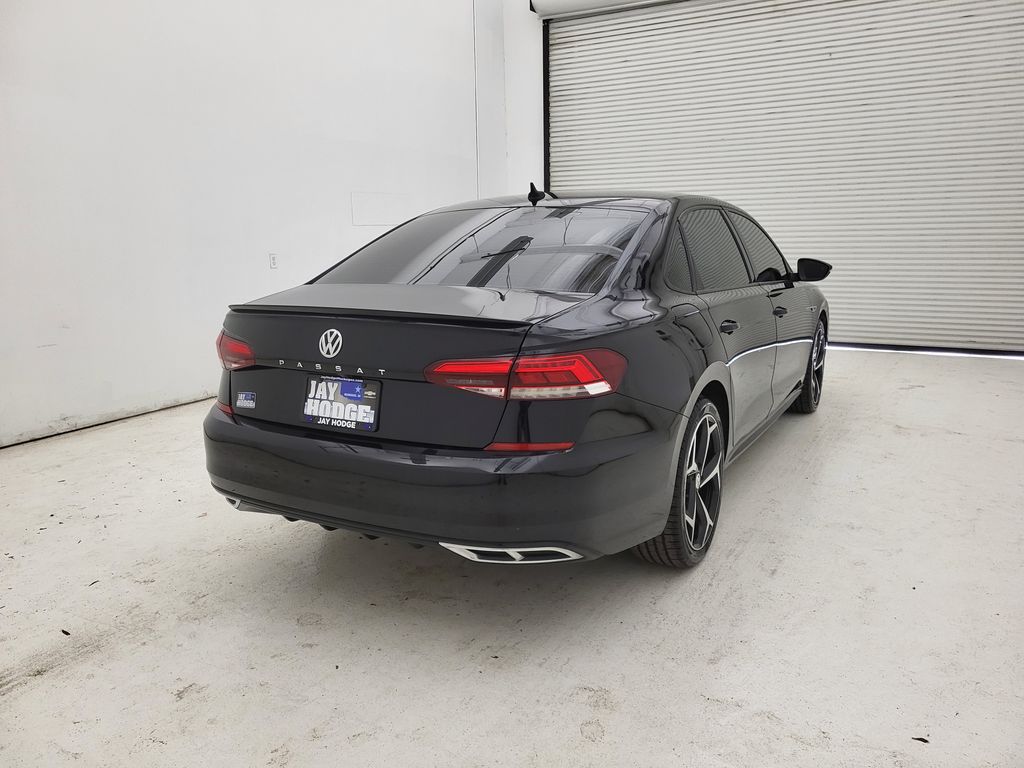 2020 Volkswagen Passat 2.0T R-Line photo 16