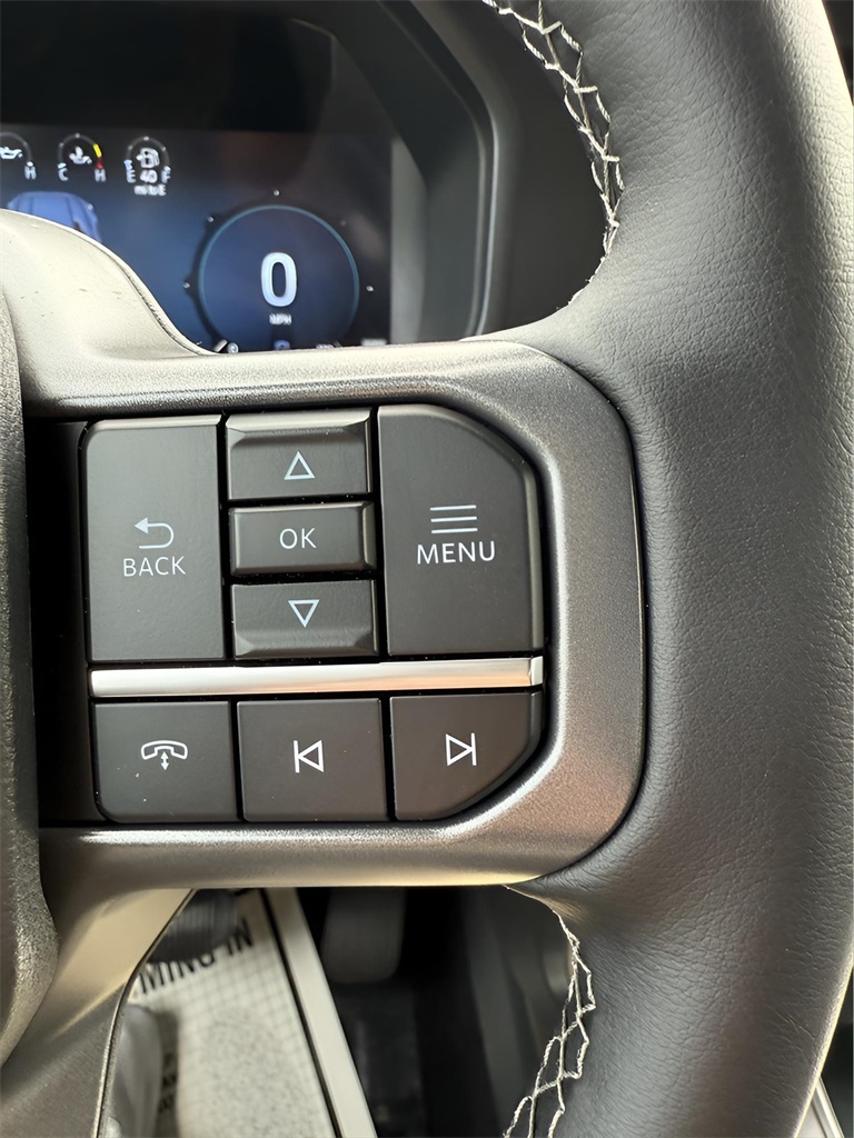 2025 Ford F-150 Lariat photo 24
