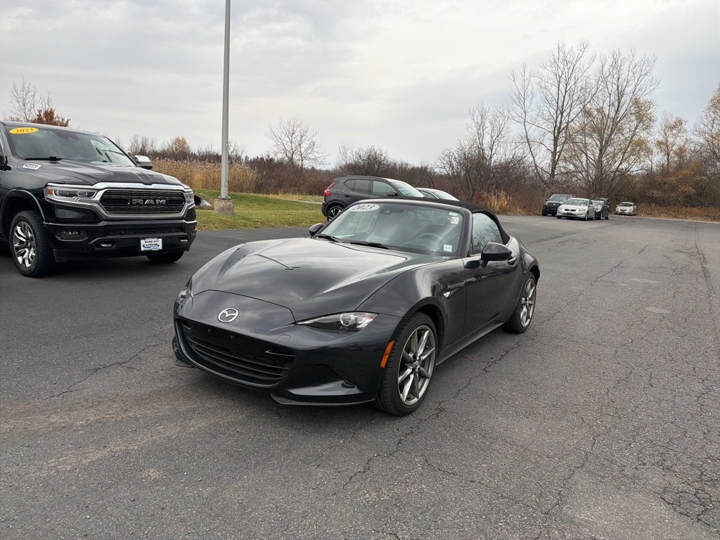 2023 Mazda MX-5 Miata Miata Grand Touring photo 3