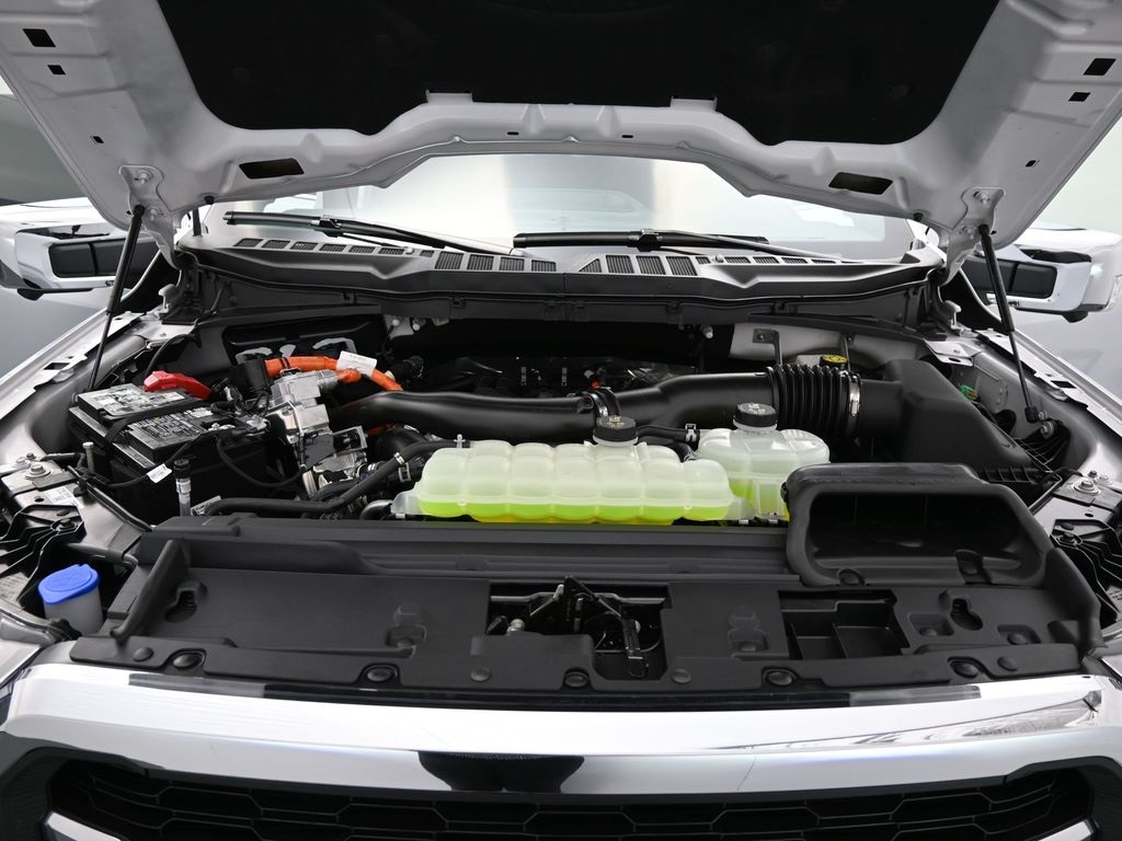 2025 Ford F-150 Lariat photo 38
