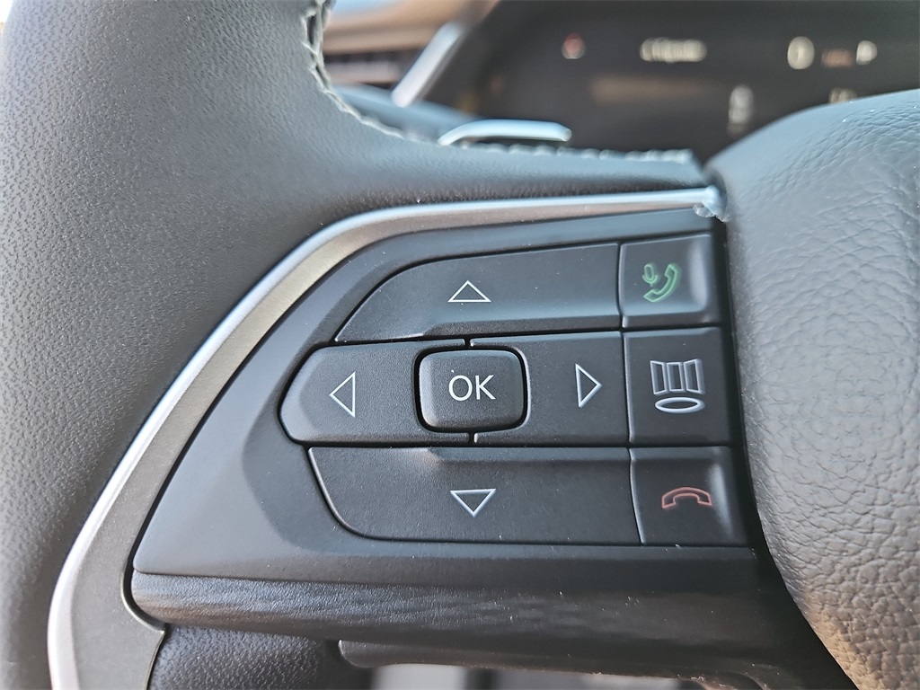 2025 Jeep Grand Cherokee Altitude photo 15