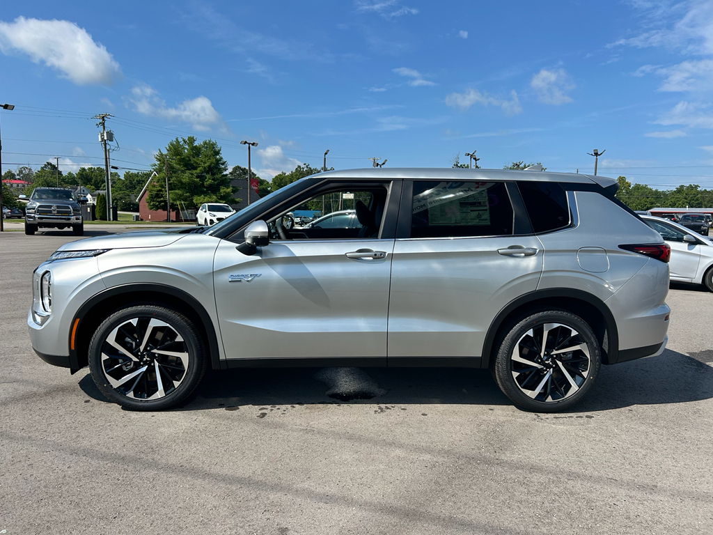 2025 Mitsubishi Outlander PHEV SE photo 4
