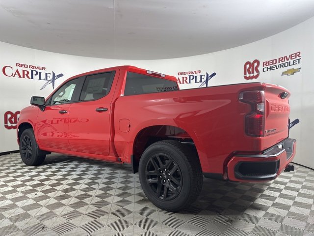 2025 Chevrolet Silverado 1500 Custom photo 4