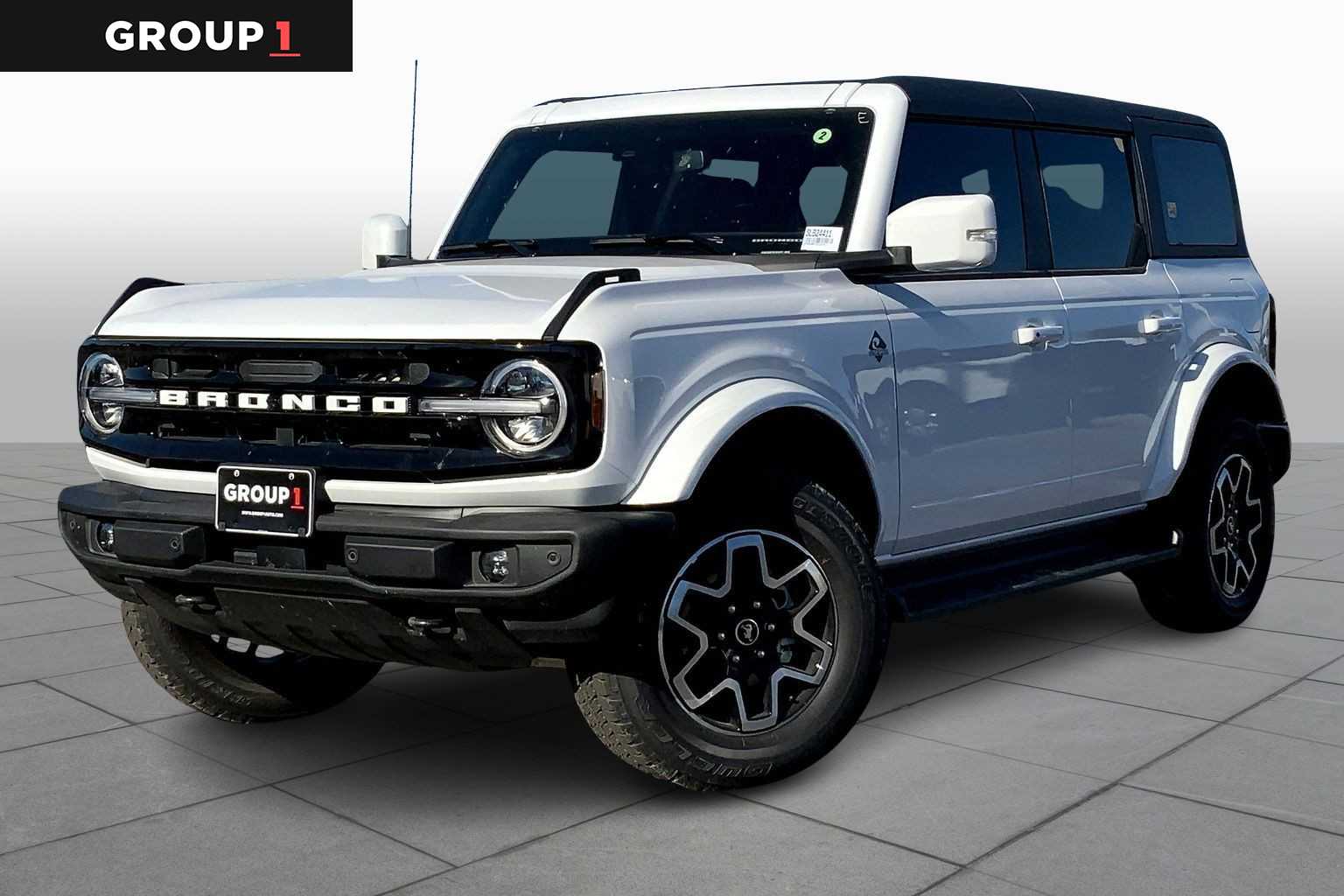 2025 Ford Bronco 4-Door Outer Banks's photo