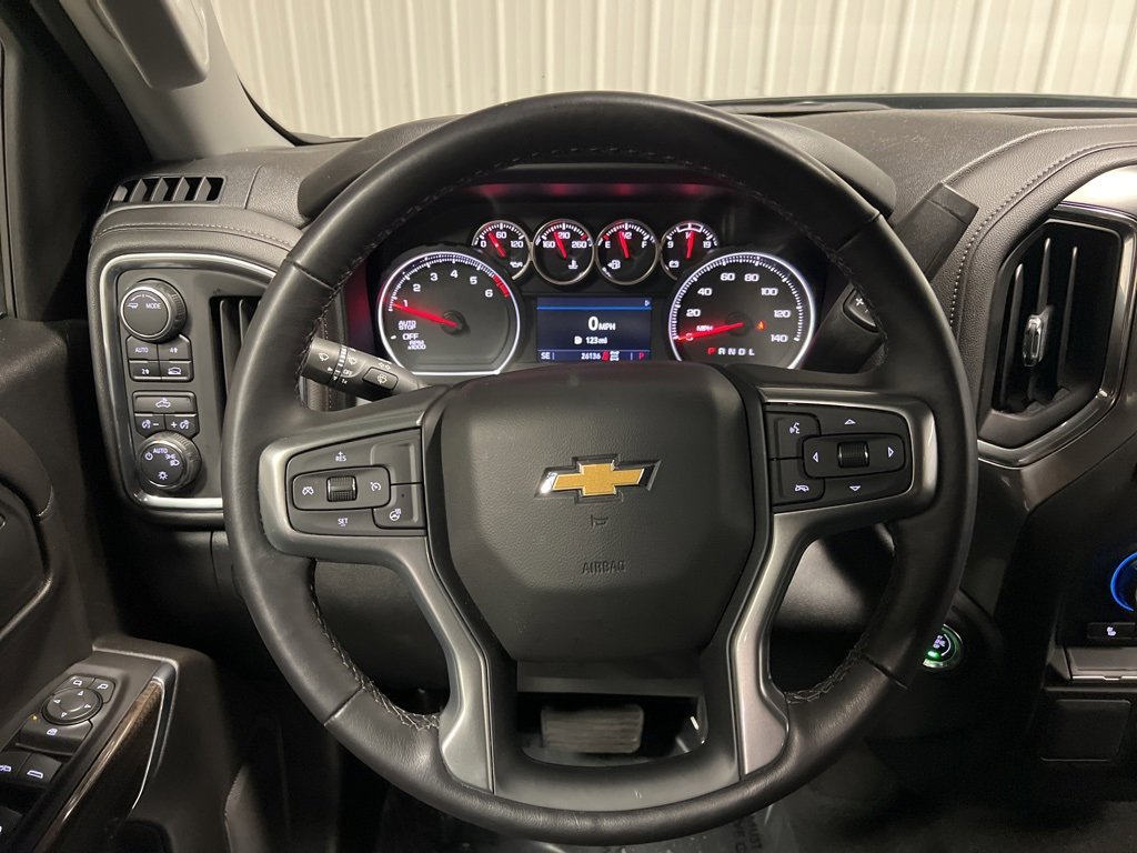 2022 Chevrolet Silverado 1500 LT photo 12