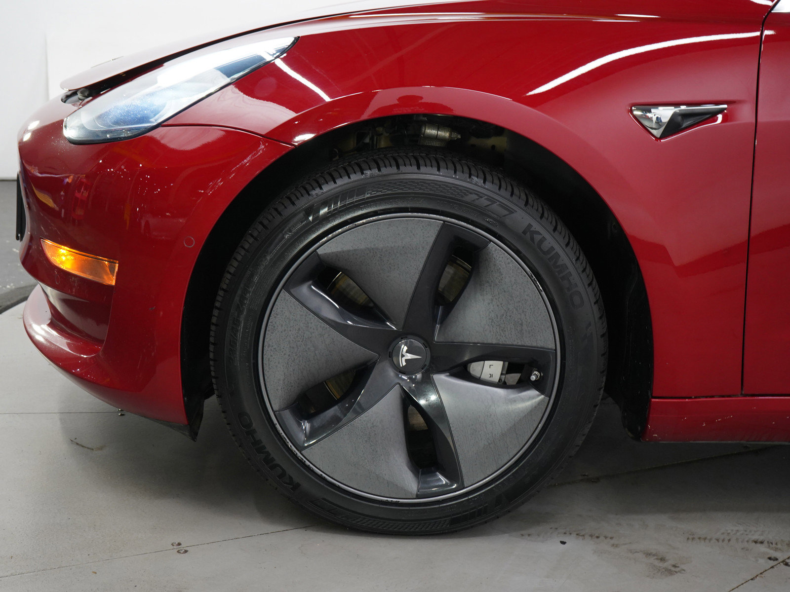 2019 Tesla Model 3 Long Range photo 26