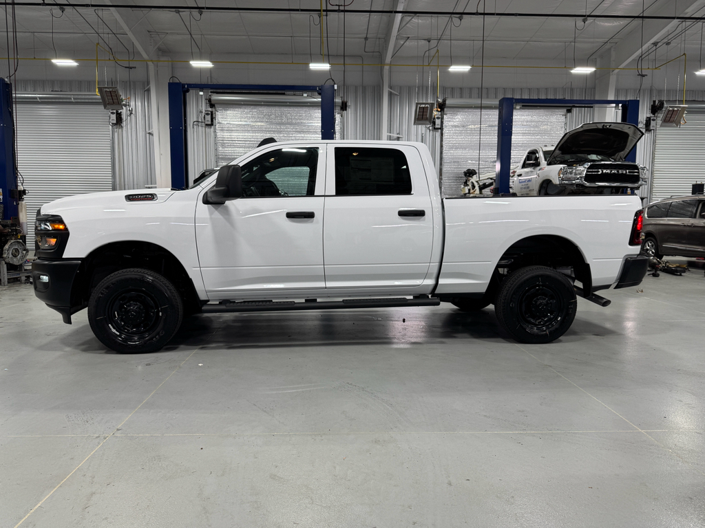 2025 Ram 2500 Tradesman photo 2