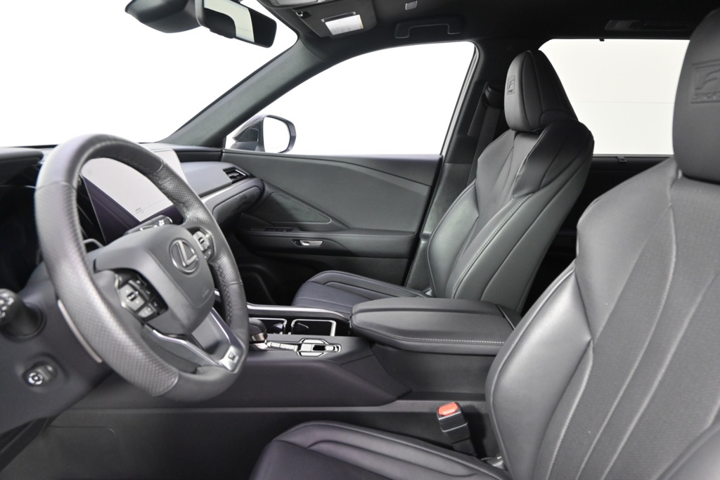 2024 Lexus TX 500h F SPORT Performance Premium photo 13