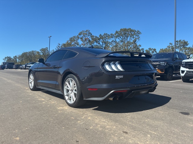 2022 Ford Mustang EcoBoost Premium photo 2