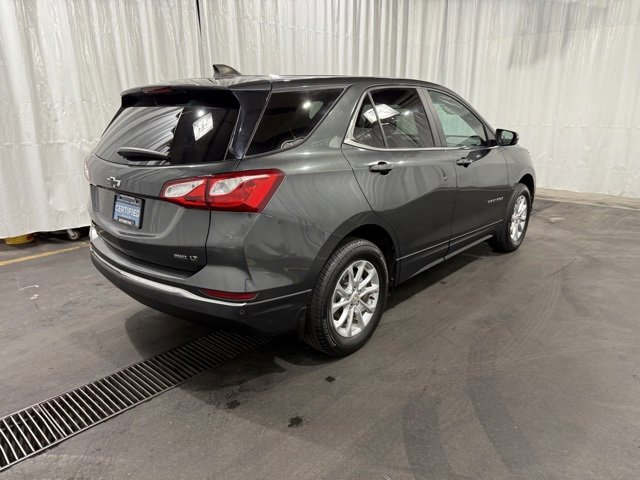 2021 Chevrolet Equinox LT photo 3