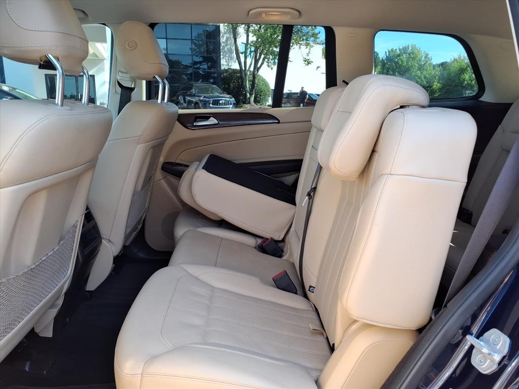 2017 Mercedes Benz GLS 450 4MATIC photo 28