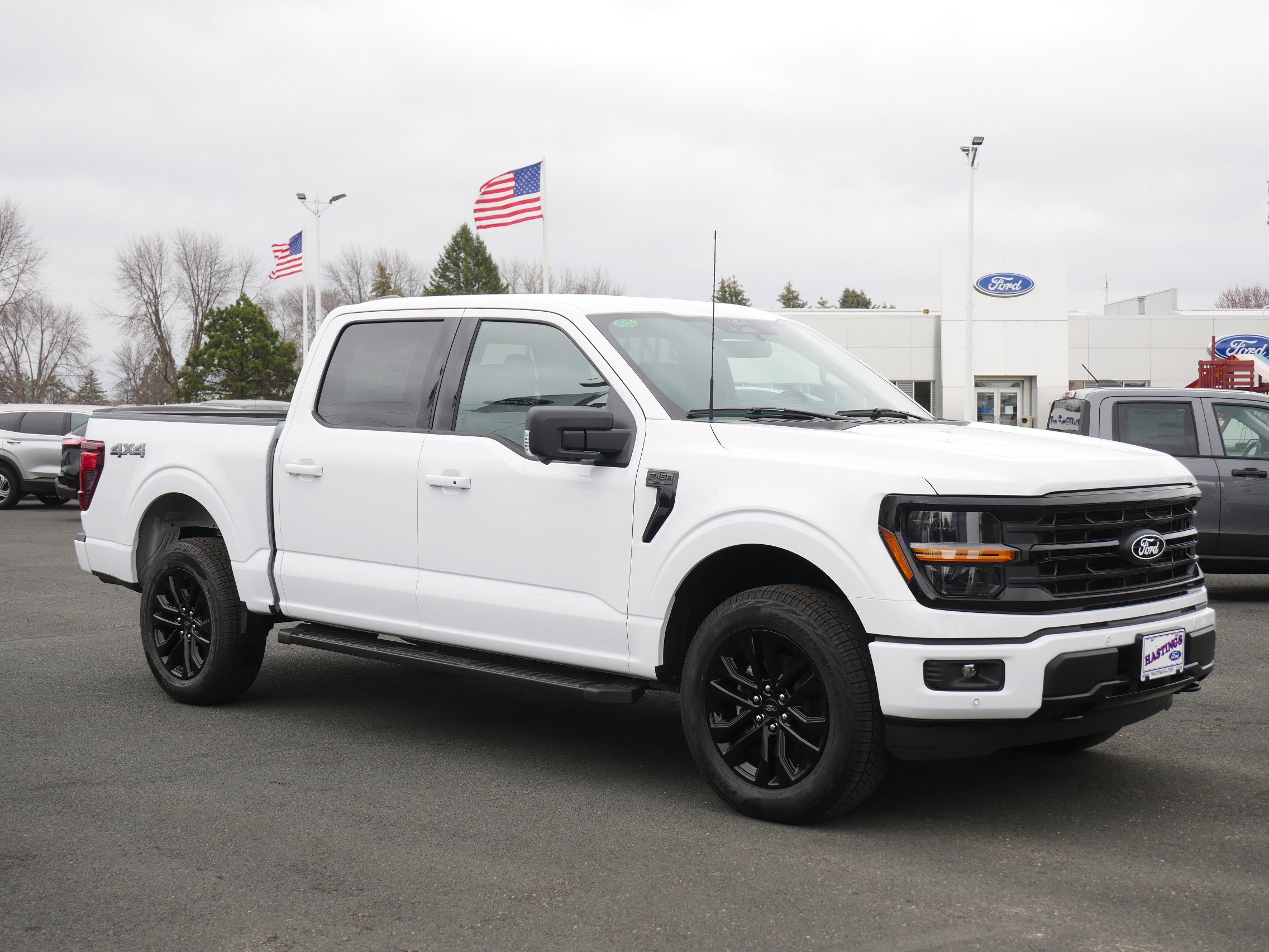 2025 Ford F-150 XLT photo 3