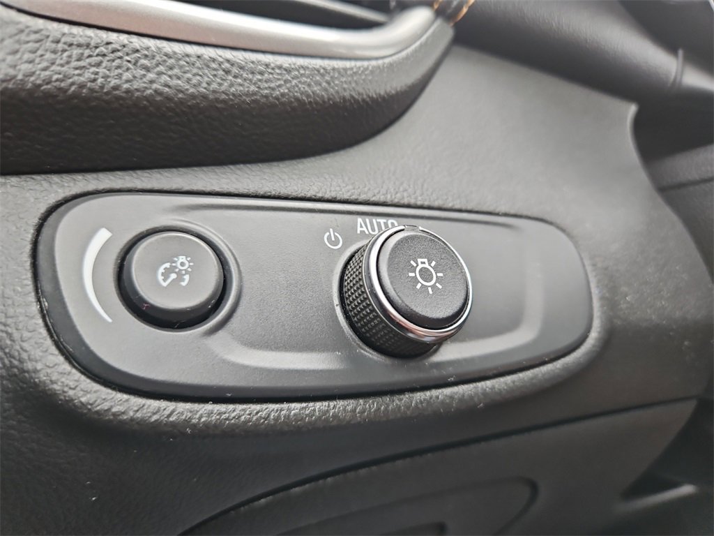 2022 Chevrolet Trax LS photo 21