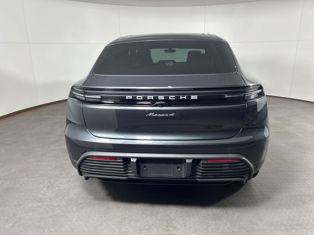 2025 Porsche Macan Electric 4 photo 5