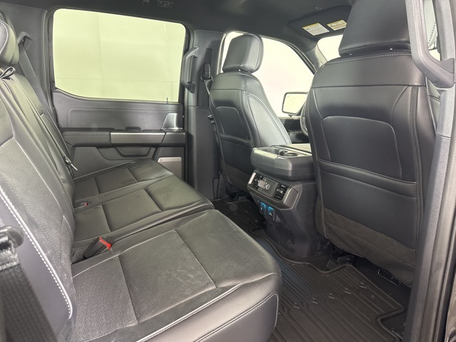 2025 Ford F-150 Lariat photo 4