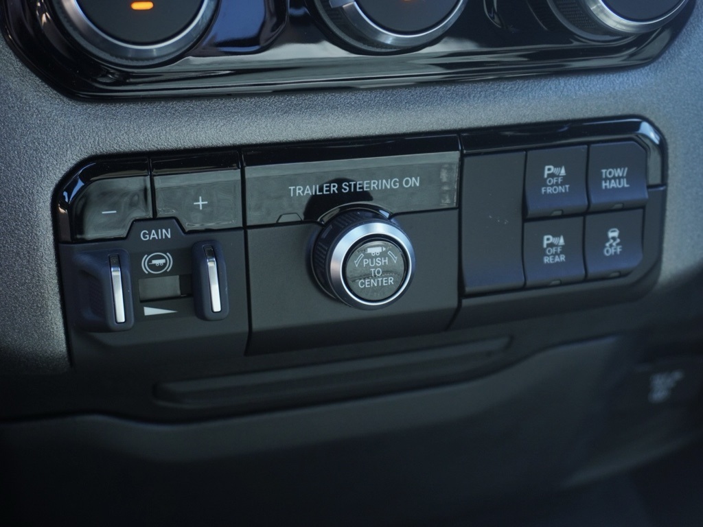 2026 Ram 1500 Warlock photo 19