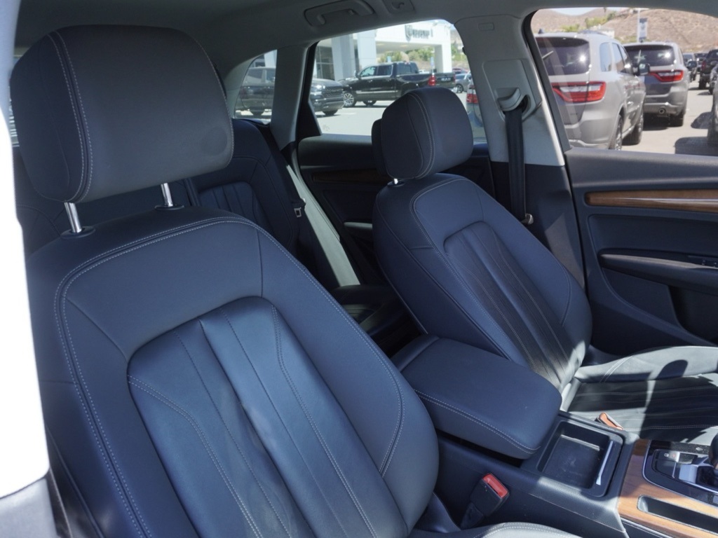 2021 Audi Q5 45 Premium photo 21