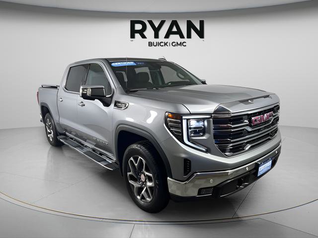 2024 GMC Sierra 1500 SLT's photo