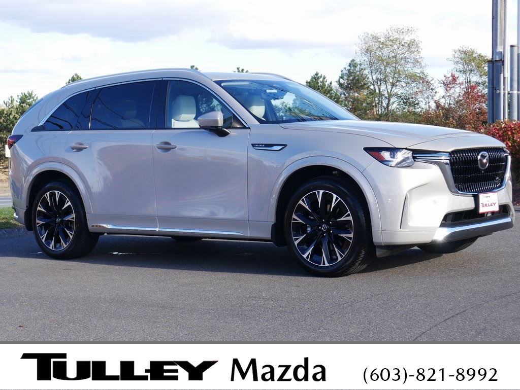 2025 Mazda CX-90 Premium Plus Package's photo