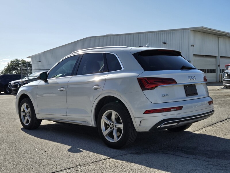 2021 Audi Q5 Premium 45 TFSI photo 3