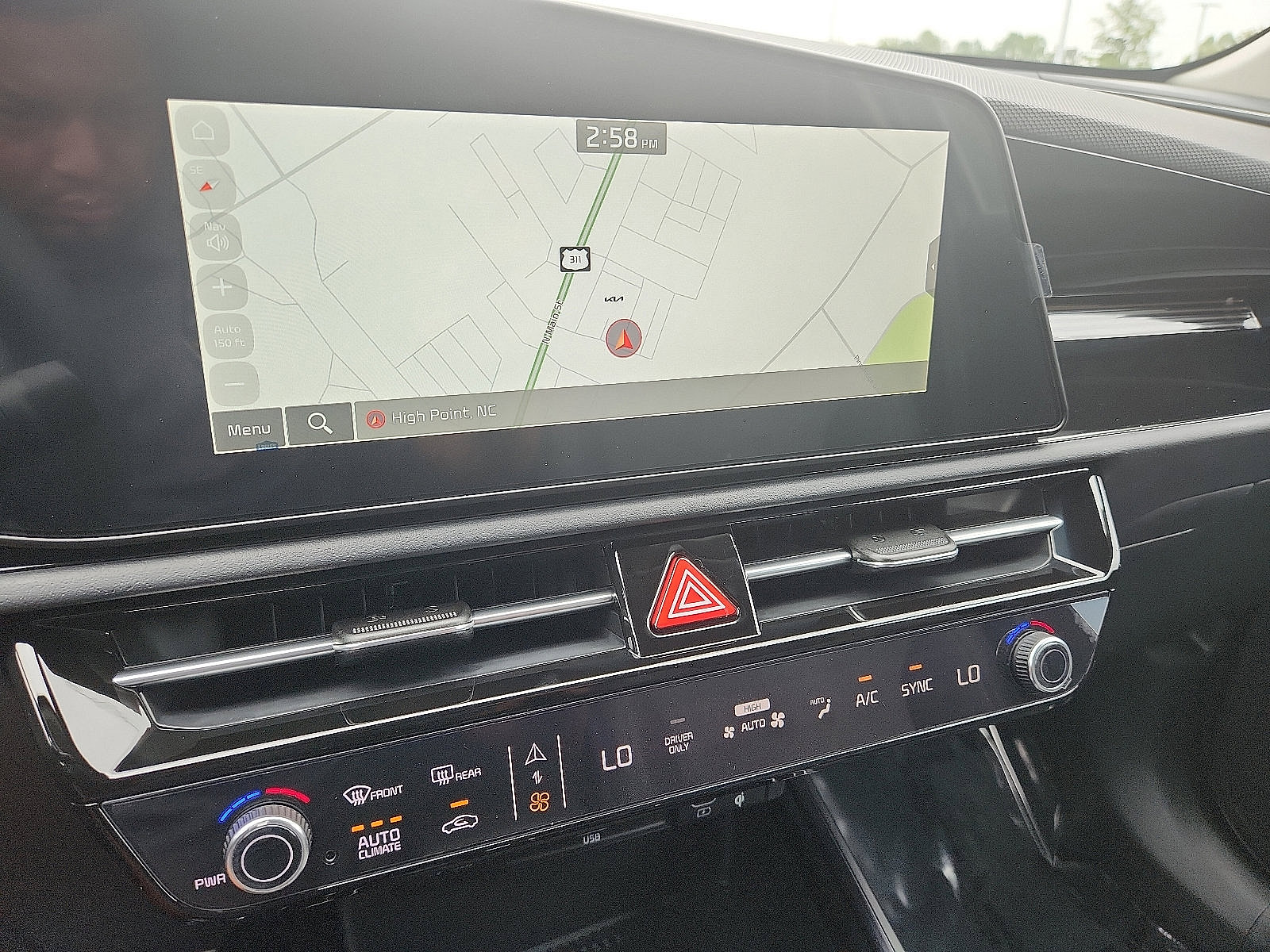 2025 Kia Niro EX Touring photo 8