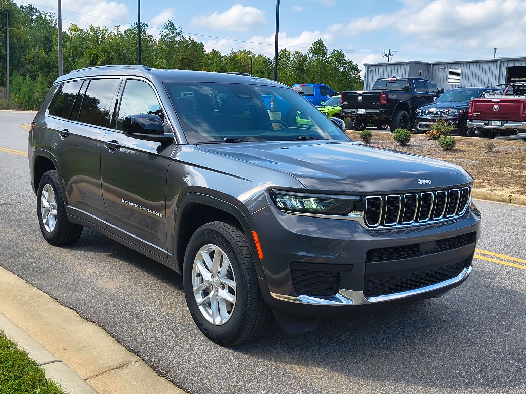 2024 Jeep Grand Cherokee Laredo X photo 10