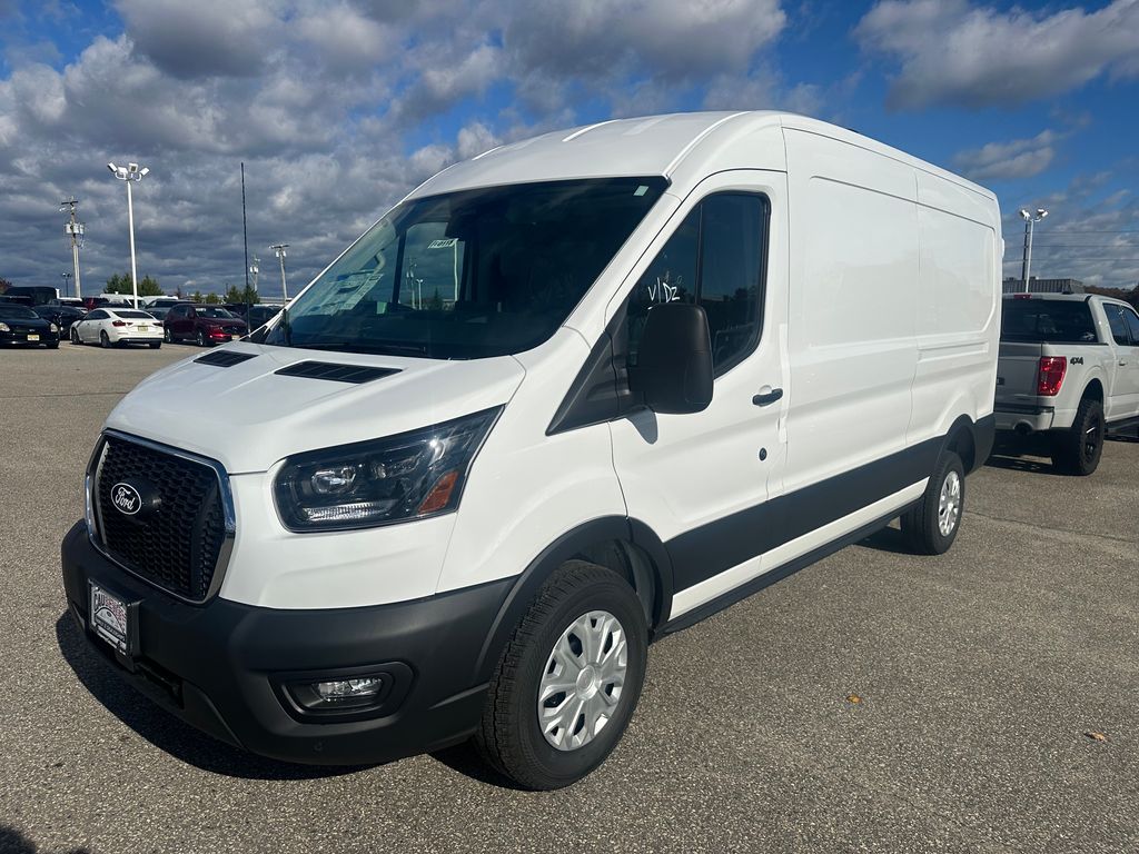 2026 Ford Transit Cargo photo 2