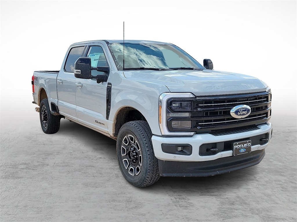 2025 Ford F-250 Super Duty Platinum's photo