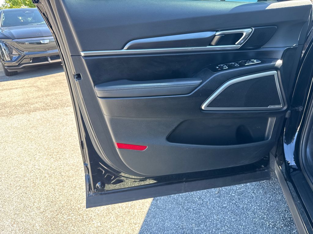 2024 Kia Telluride S photo 11