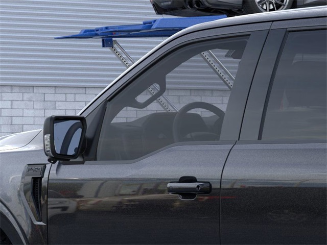 2025 Ford F-150 XLT photo 18