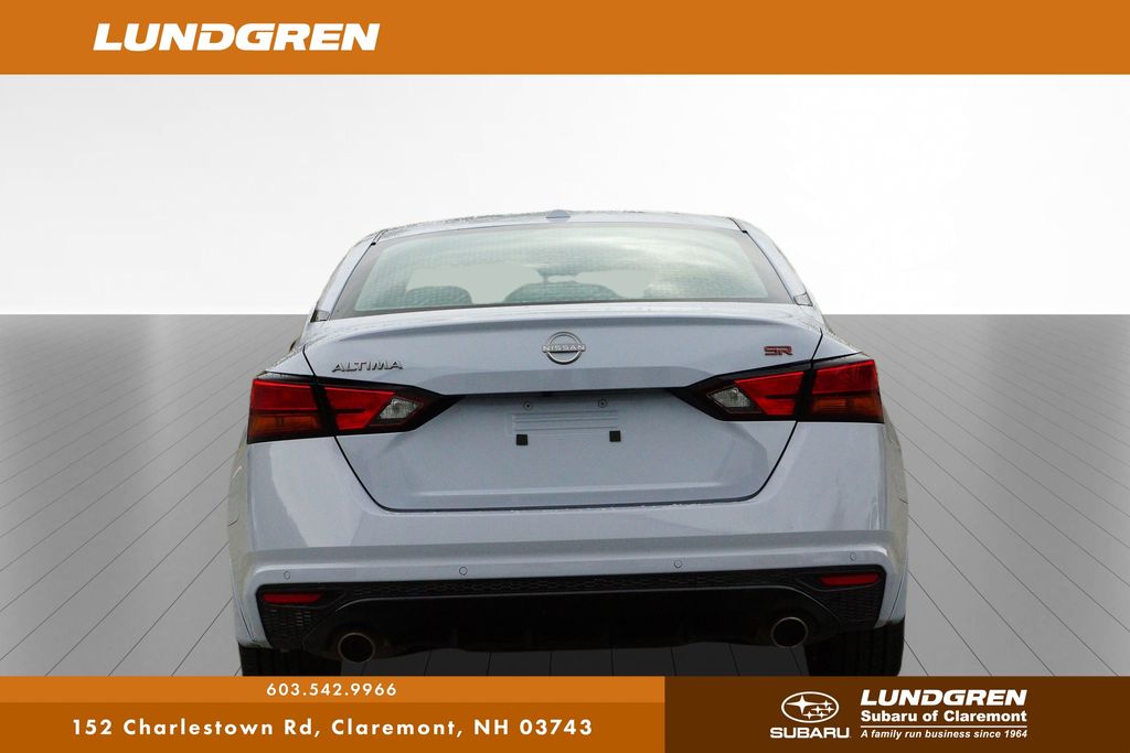 2024 Nissan Altima 2.5 SR photo 4