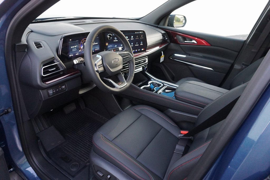 2026 Chevrolet Traverse Z71 photo 8