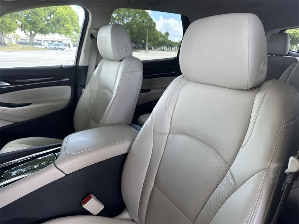 2023 Buick Enclave Essence photo 12