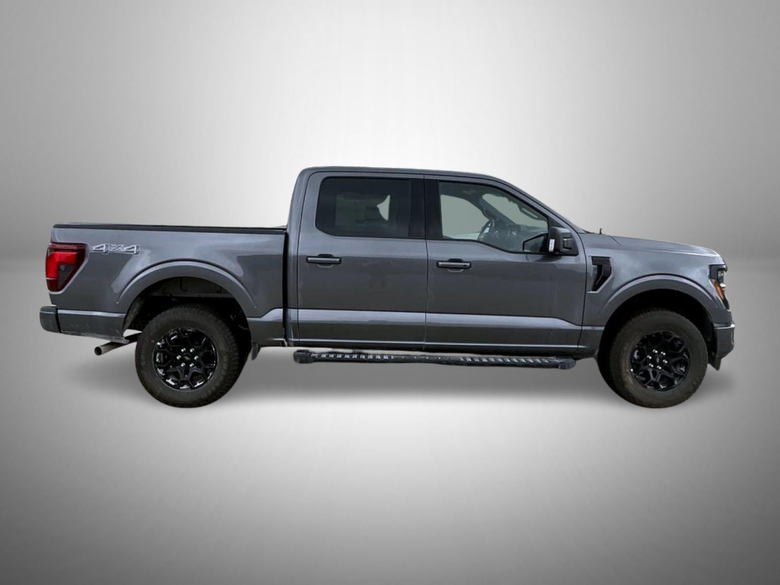 2025 Ford F-150 XLT photo 3