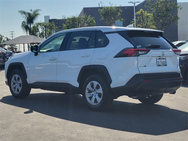 Used 2024 Toyota RAV4 LE with VIN 2T3F1RFV4RC446290 for sale in Kansas City